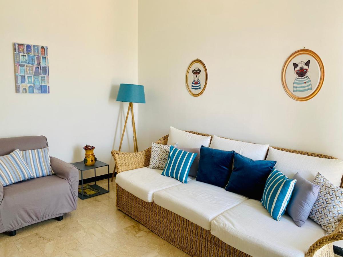 Vista Mare Apartment Crotone Exterior photo
