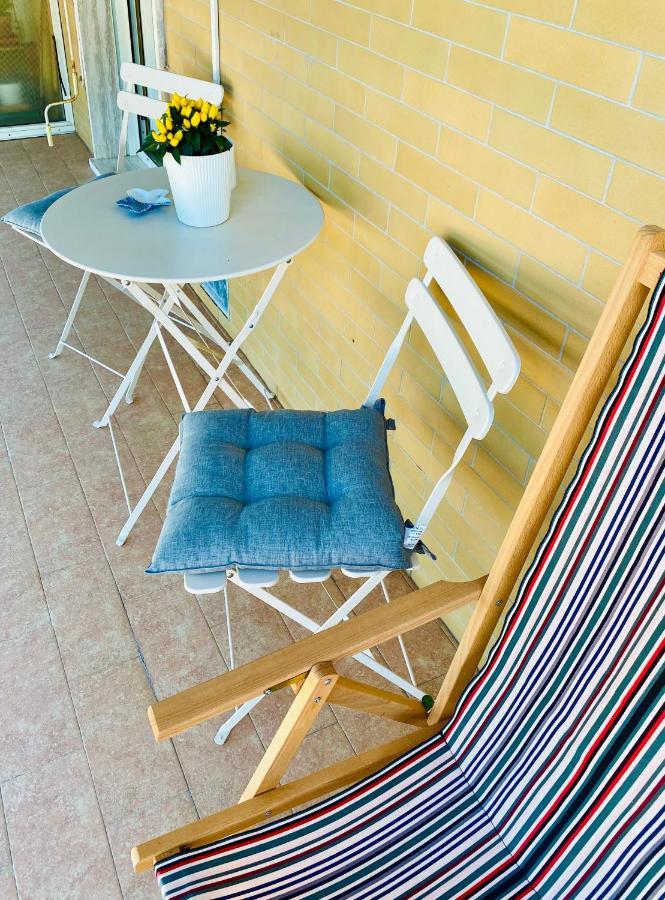Vista Mare Apartment Crotone Exterior photo