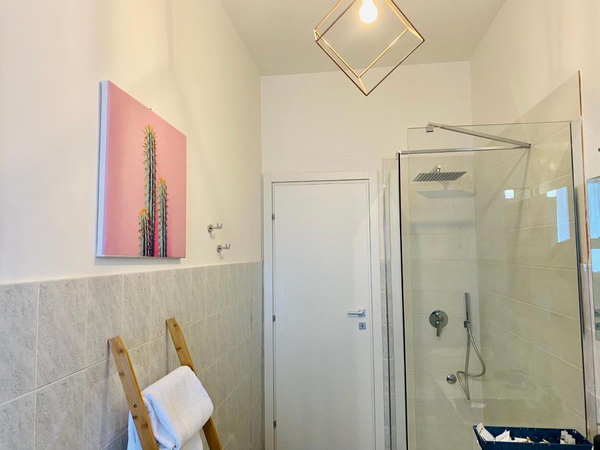 Vista Mare Apartment Crotone Exterior photo